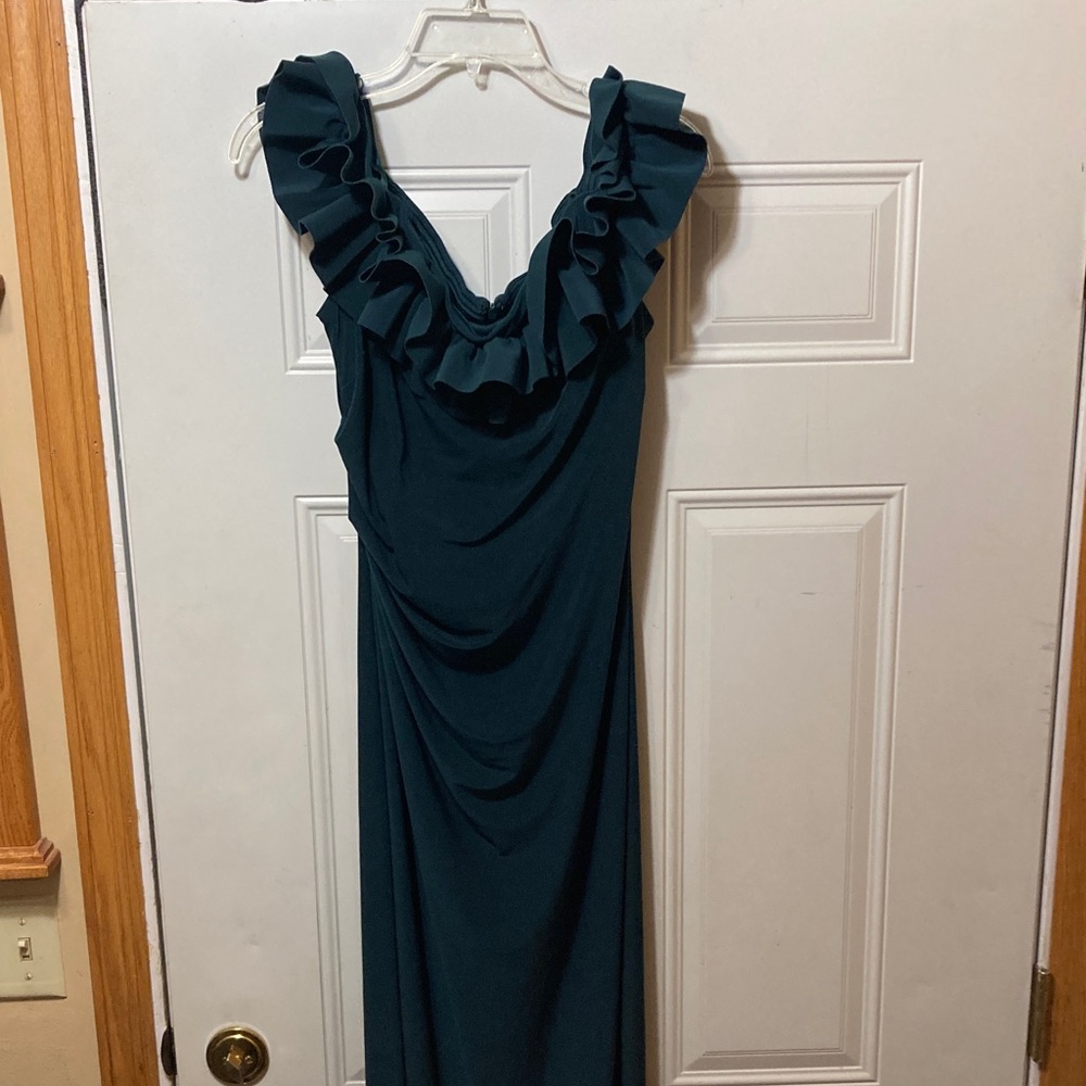 Elegant Green Ruffle Dress 14